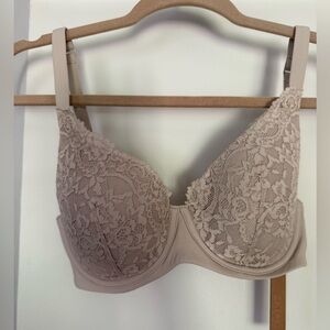 Skims Bra NWT